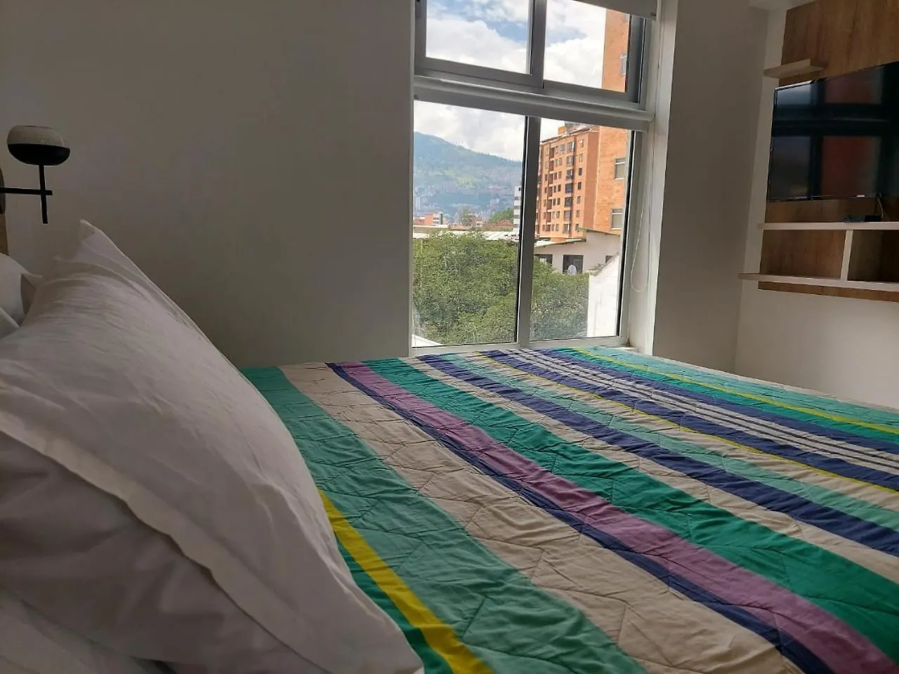 Great Comfortable, Laureles-La 70-Medellin Gem